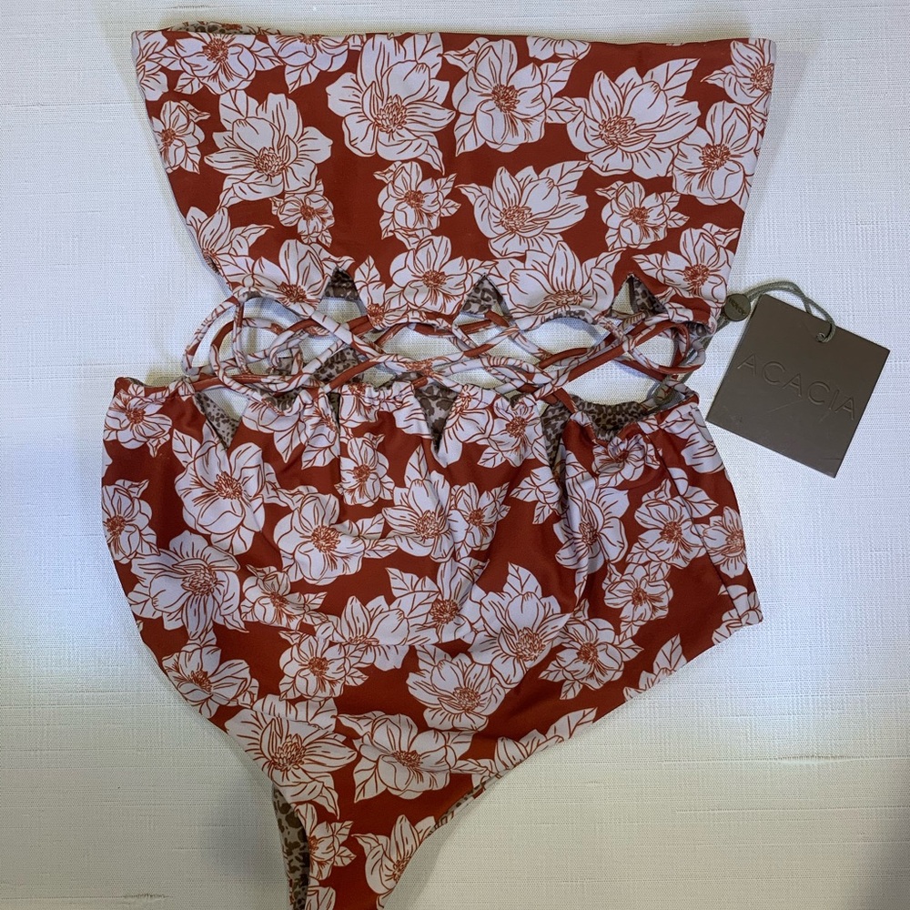 Acacia Mundaka One Piece Rust Magnolia NWT